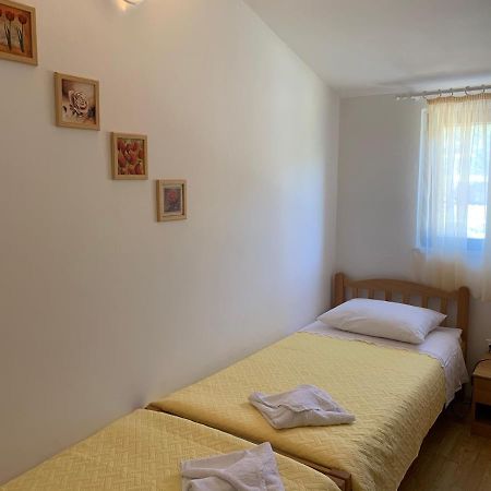 Apartments Ema Sali Εξωτερικό φωτογραφία