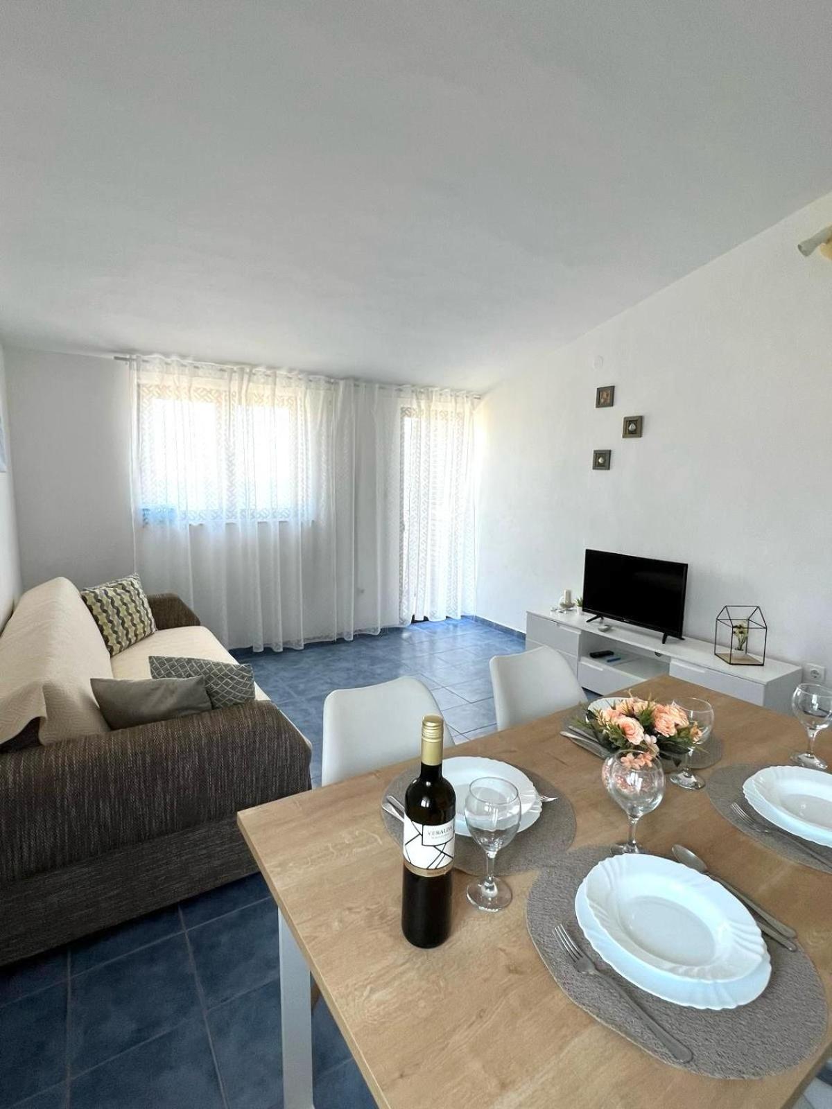 Apartments Ema Sali Εξωτερικό φωτογραφία