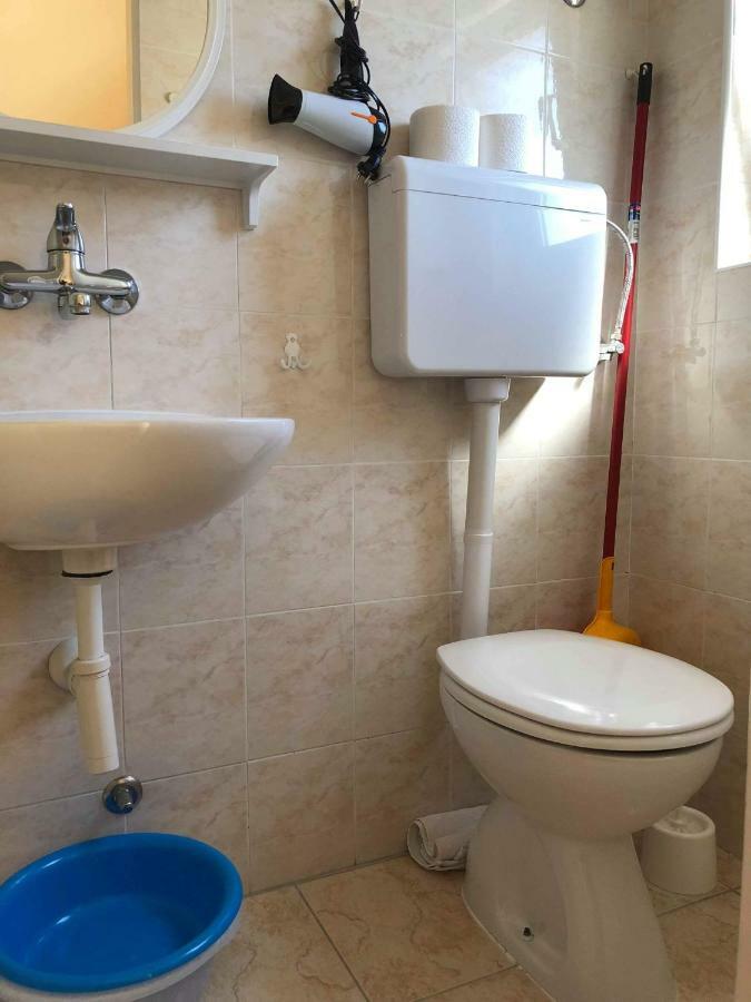 Apartments Ema Sali Εξωτερικό φωτογραφία