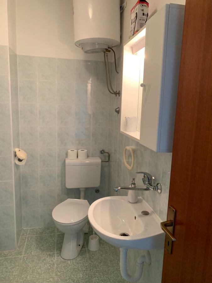 Apartments Ema Sali Εξωτερικό φωτογραφία